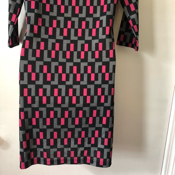 Boutique-Tracy Negoshian Marisa dress blocks print - Picture 6 of 7